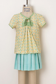 2 + 2 blouse & pleated skirt